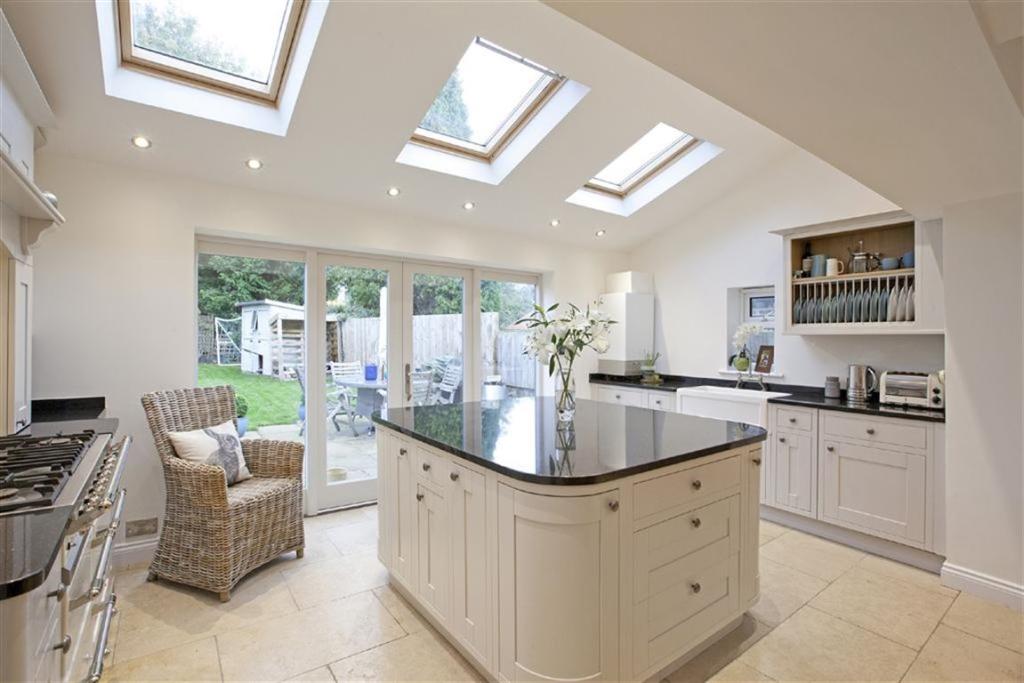 3 bedroom cottage for sale in Main Street, Staveley, Knaresborough