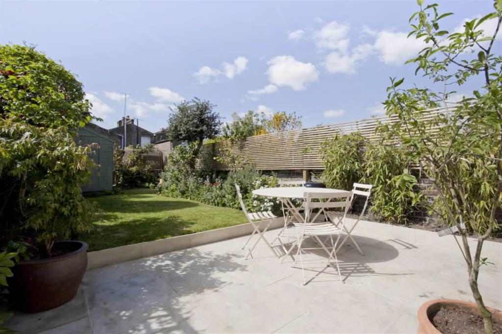 3 bedroom terraced house for sale in Wyatt Road, Highbury, Highbury, N5, N5