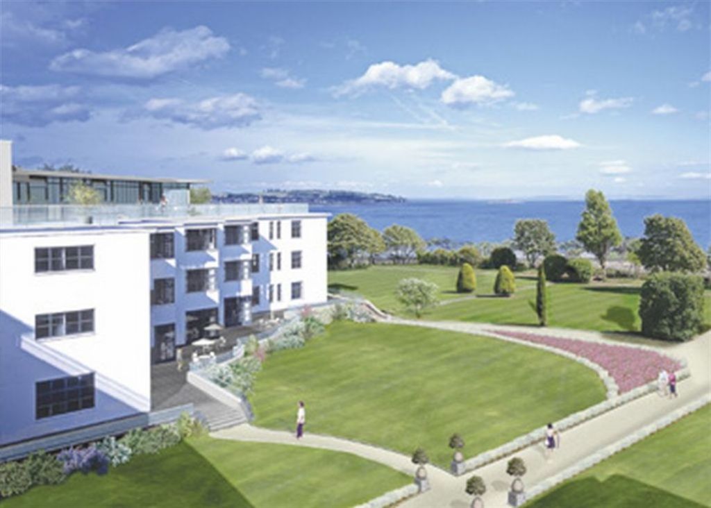 3 bedroom flat to rent in Courtlands,Hayes Point,Sully,PENARTH,South