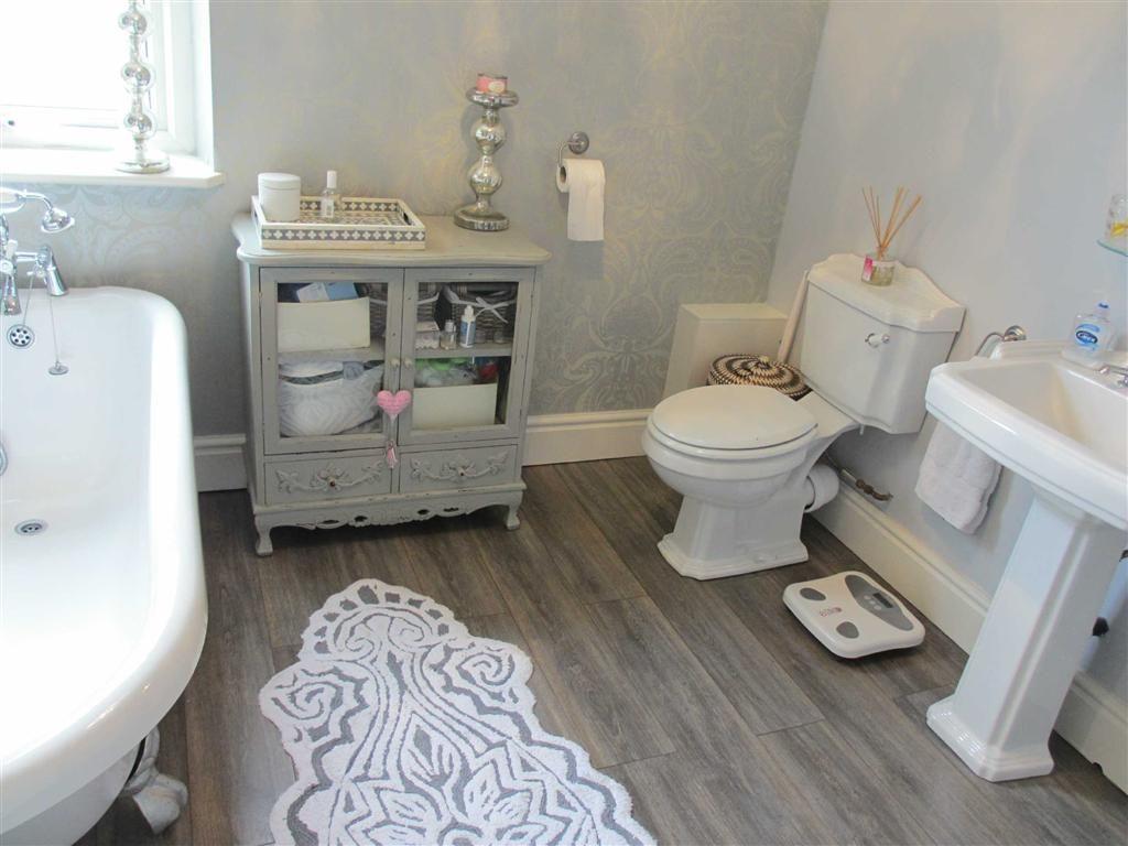 3 bedroom property for sale in Leyland Road, Penwortham, PR1