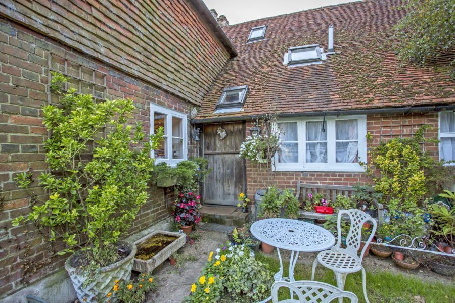 7 bedroom detached house for sale in Battle Road, Dallington