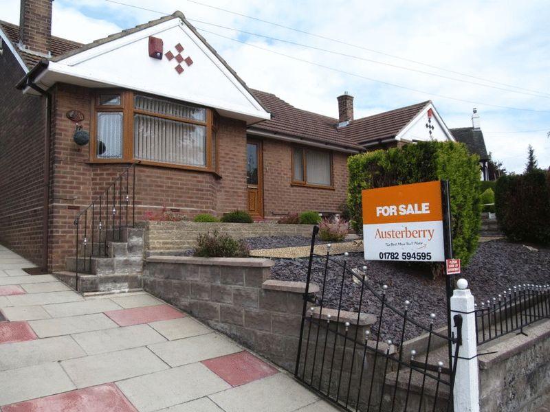 2 bedroom detached bungalow for sale in Longton Hall Road, Longton