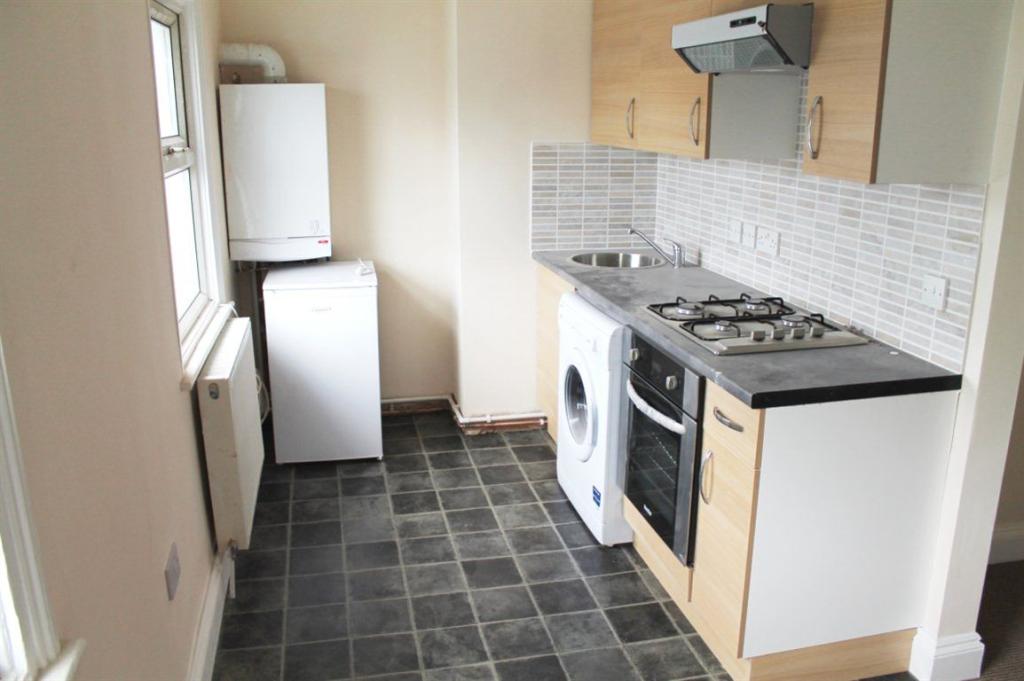 Studio flat to rent in DSS Lee High Road, Lewisham, SE13