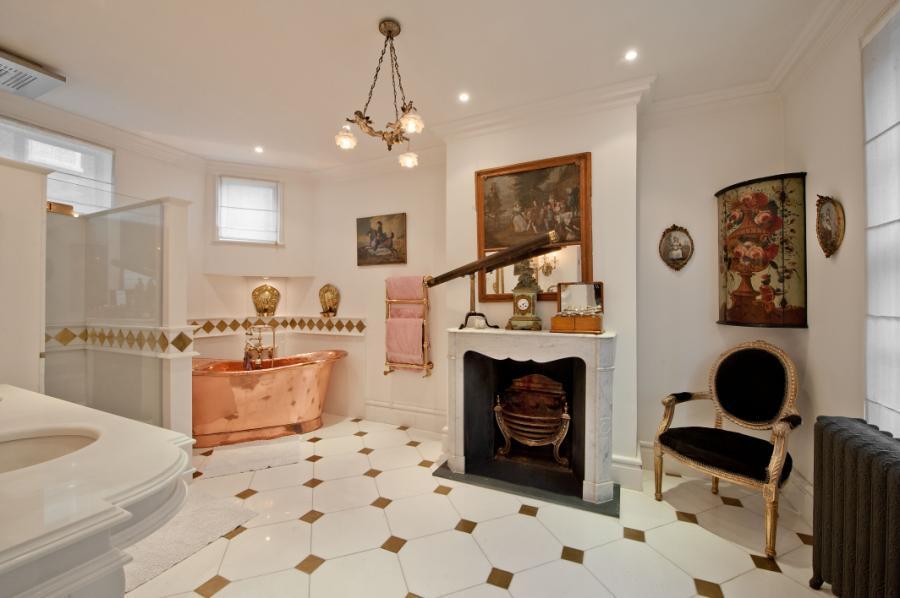 5 bedroom semidetached house for sale in Harley Street, Mayfair