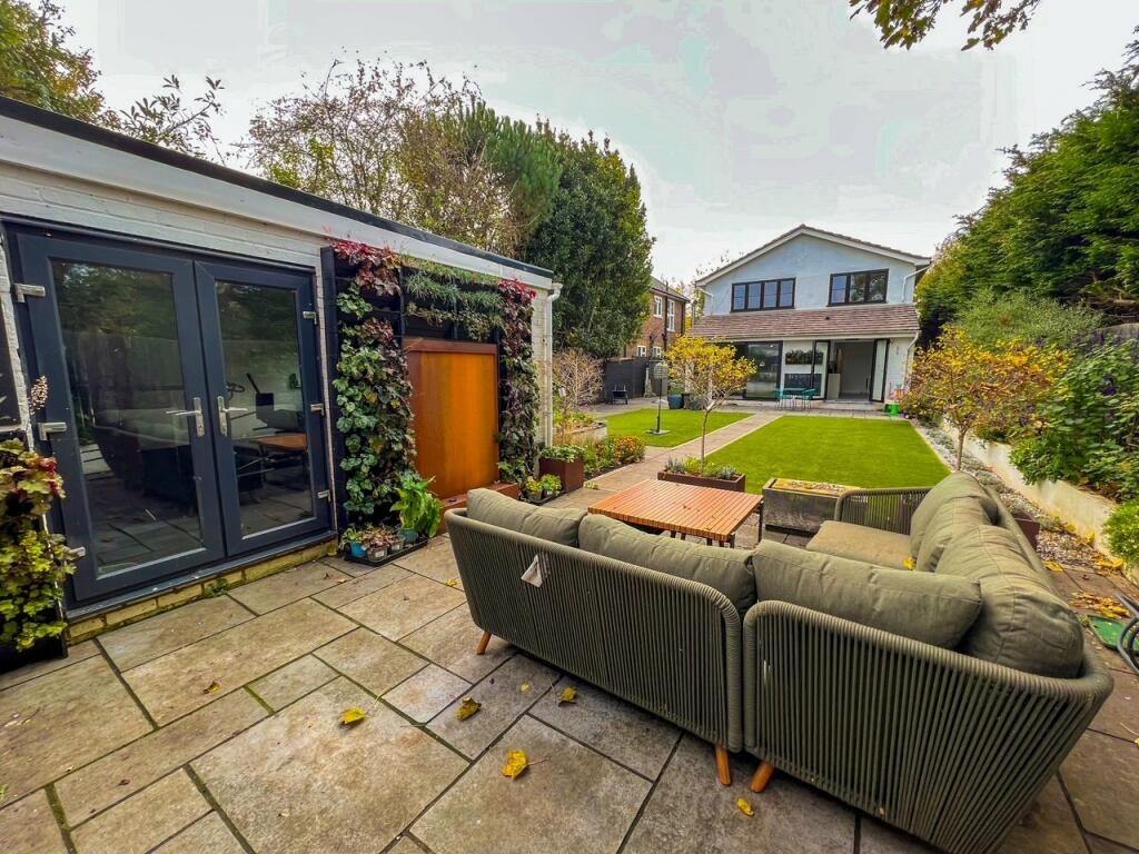 4 Bedroom Detached House For Sale In Molesey Road West Molesey KT8