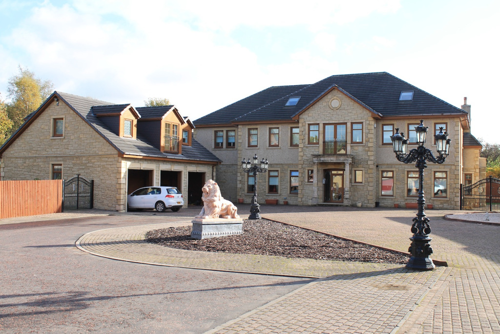 6 bedroom detached villa for sale in 12 Old Mill Lane, Uddingston, G71