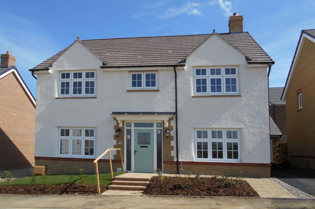 4 bedroom detached house for sale in Longwater, Towcester