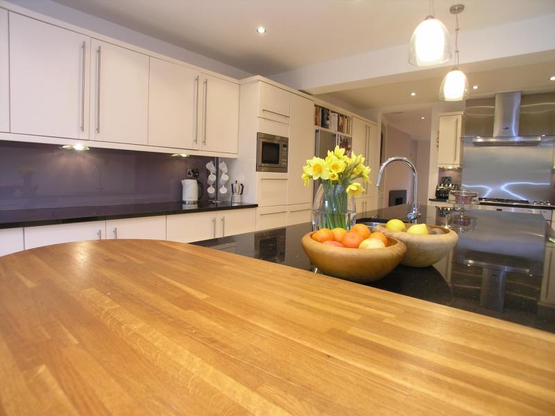 6 bedroom terraced house for sale in Grosvenor Crescent, Dowanhill