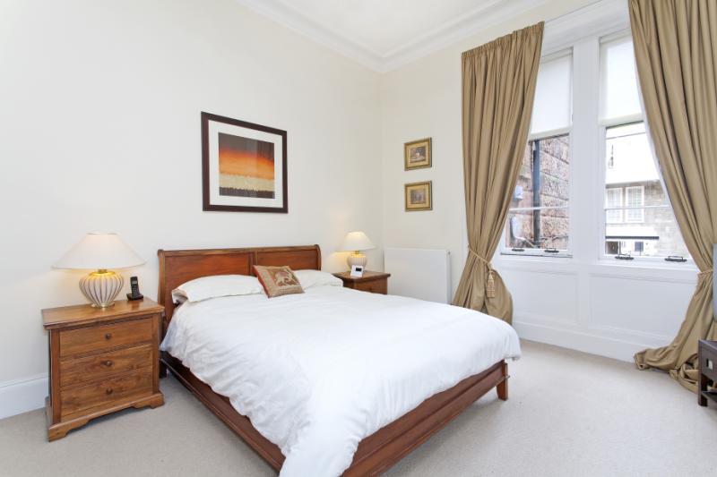 4 bedroom apartment for sale in Ground Floor, Beaumont Gate, Dowanhill