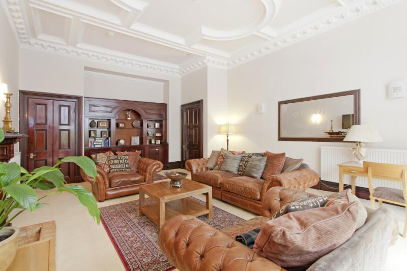 4 bedroom apartment for sale in Duplex Conversion, Kingsborough Gardens