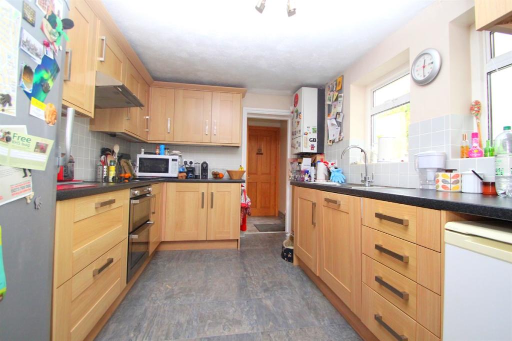3 bedroom terraced house for sale in Osborne Road, Brighton, East