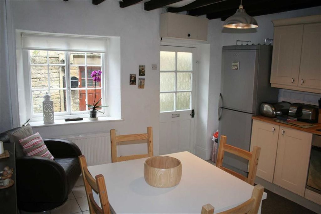 2 bedroom cottage for sale in Distons Lane, Chipping Norton