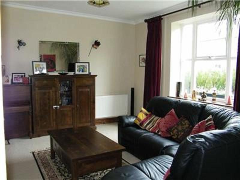 4 bedroom detached house for sale in 153 Heol Y Gors, Cwmgors, Ammanford. SA18 1RR, SA18