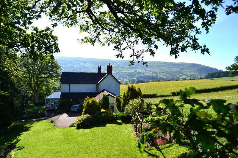 4 bedroom property for sale in , Hay Road, Builth Wells, Powys, LD2