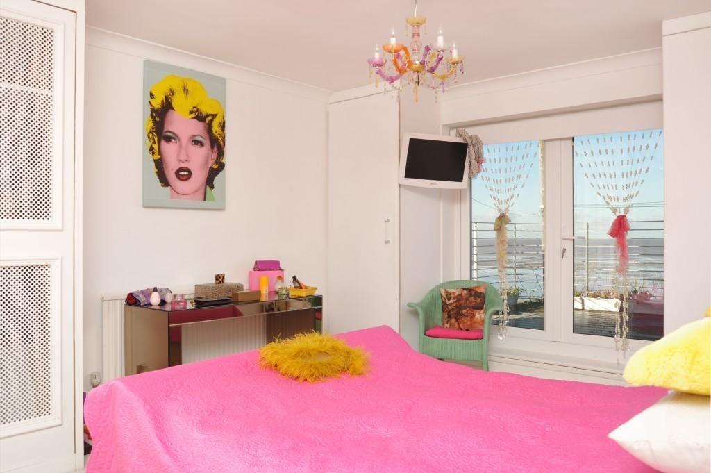 3 bedroom detached house for sale in Preston Parade, Seasalter