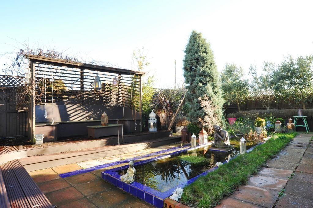 3 bedroom detached house for sale in Preston Parade, Seasalter