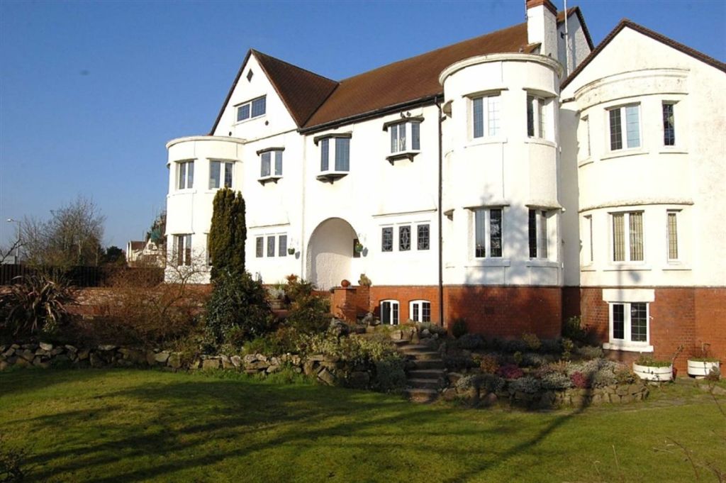 8 bedroom detached house for sale in Hesketh Road, Southport