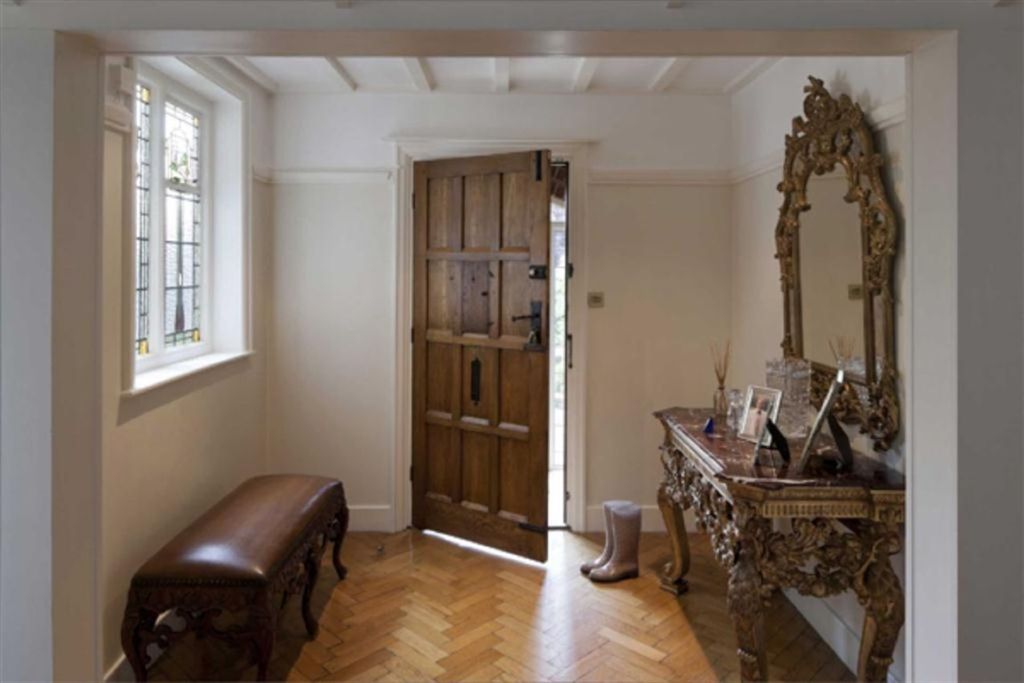 5 bedroom detached house for sale in Croft Road, Edwalton, Nottingham