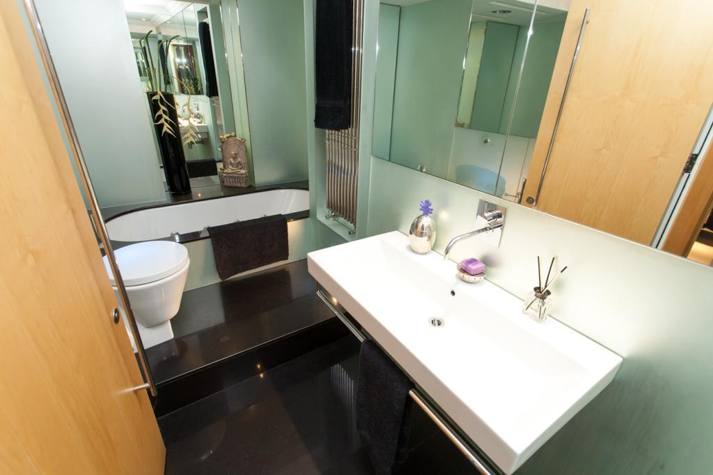 Peggy Prendeville,Bathroom