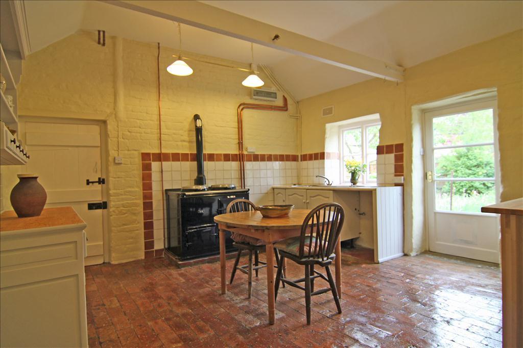 5 bedroom character property for sale in Barnack Road, Bainton