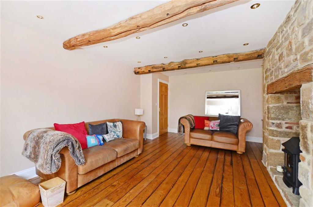 5 bedroom detached house for sale in Valley Road, Barlow, S18