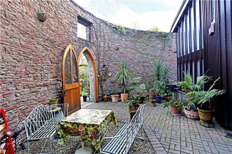 3 bedroom detached house for sale in Cleeve Hill, Bristol, BS16, BS16