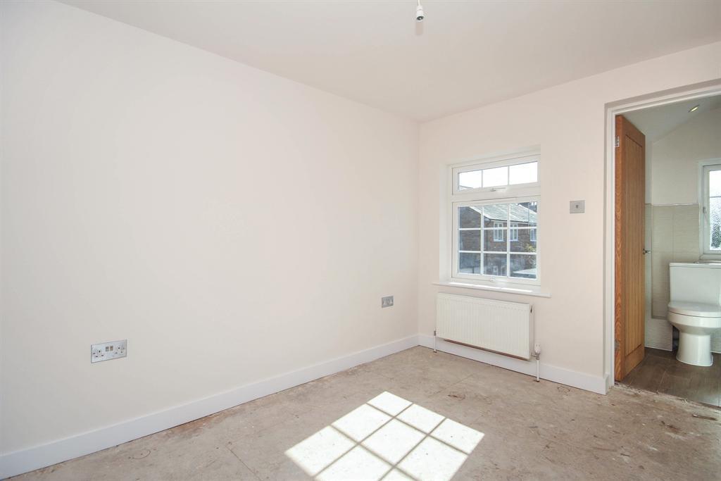 2 bedroom terraced house for sale in Charles Street, Tring, Herts, HP23