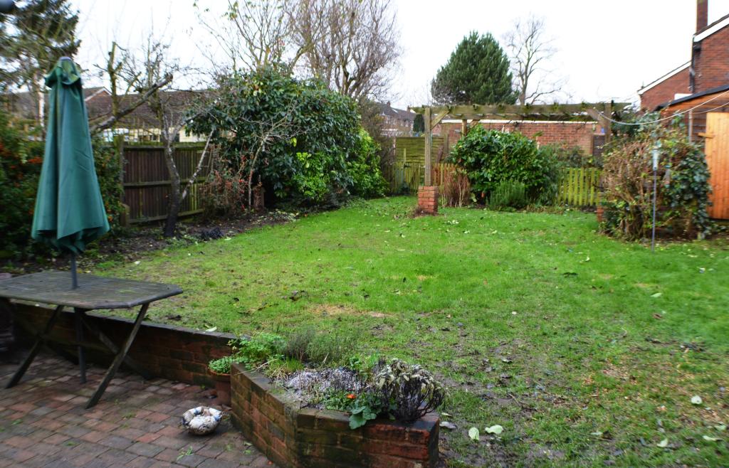 4 bedroom semidetached house for sale in The Headlands, Market