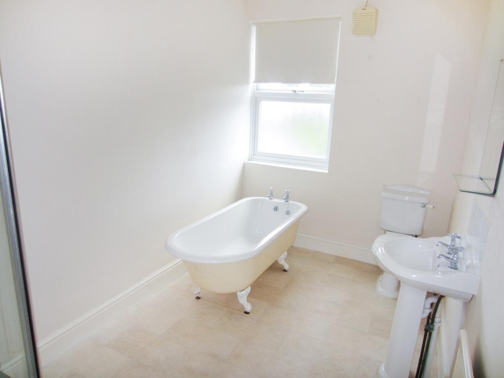 2 bedroom terraced house for sale in Gladstone Terrace, Grantham, Lincs, NG31, NG31