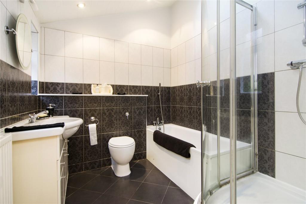 3 bedroom terraced house for sale in Wellington Row, London, E2, E2