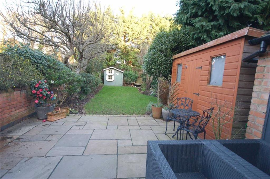 4 bedroom semidetached house for sale in Ella Road, West Bridgford, NG2