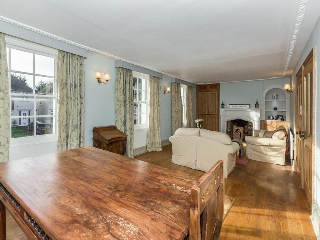 5 bedroom detached house for sale in Crayford Road, Dartford, DA1, DA1