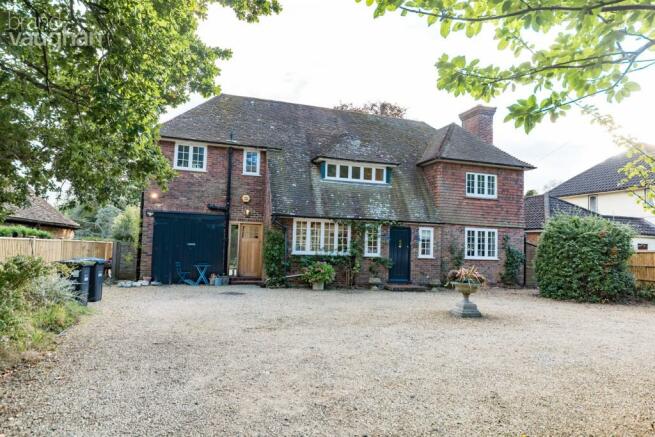 4 bedroom detached house for sale in Hurst Road, Hassocks, BN6, BN6