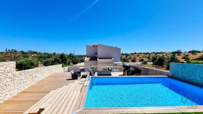 4 Bedroom Detached House For Sale In Algarve Quarteira Portugal