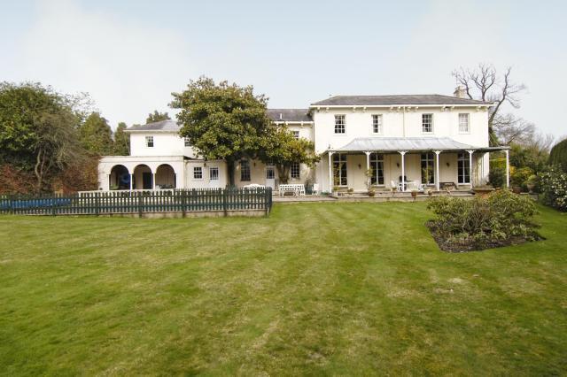 12 bedroom detached house for sale in middle hill englefield green 12 bedroom detached house for sale in middle hill englefield green