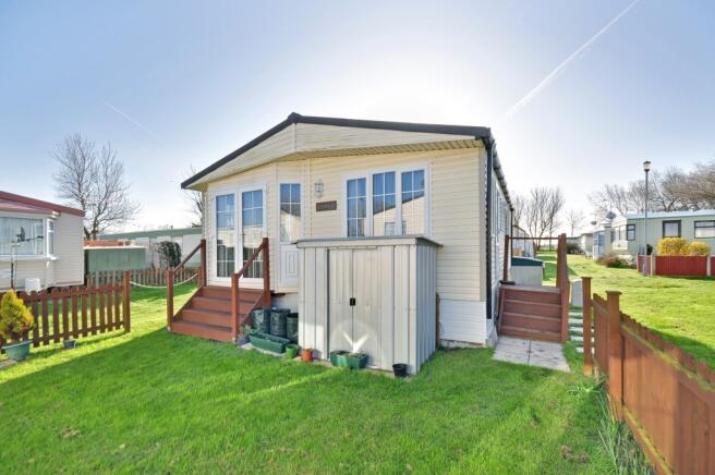 3 bedroom mobile home for sale in Reculver, Herne Bay, Kent, CT6