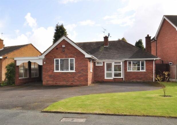 2 bedroom detached bungalow for sale in 7 Cranmere Avenue, Tettenhall