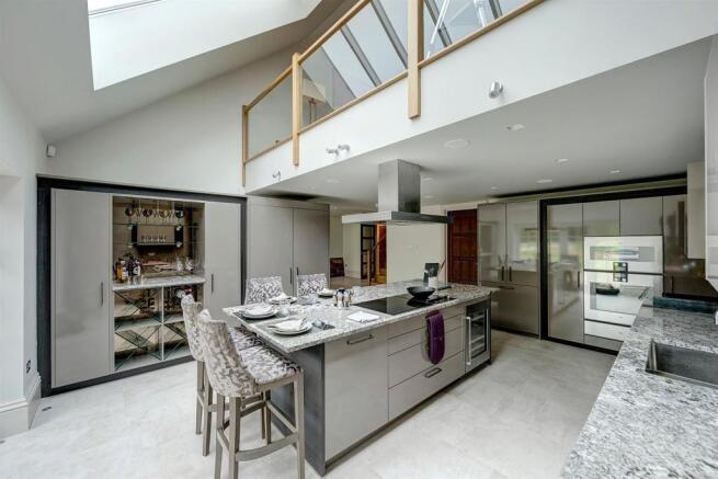 6 bedroom detached house for sale in Warren Drive, Kingswood, KT20