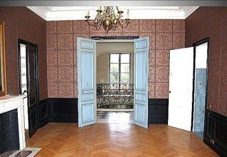 castle bedroom