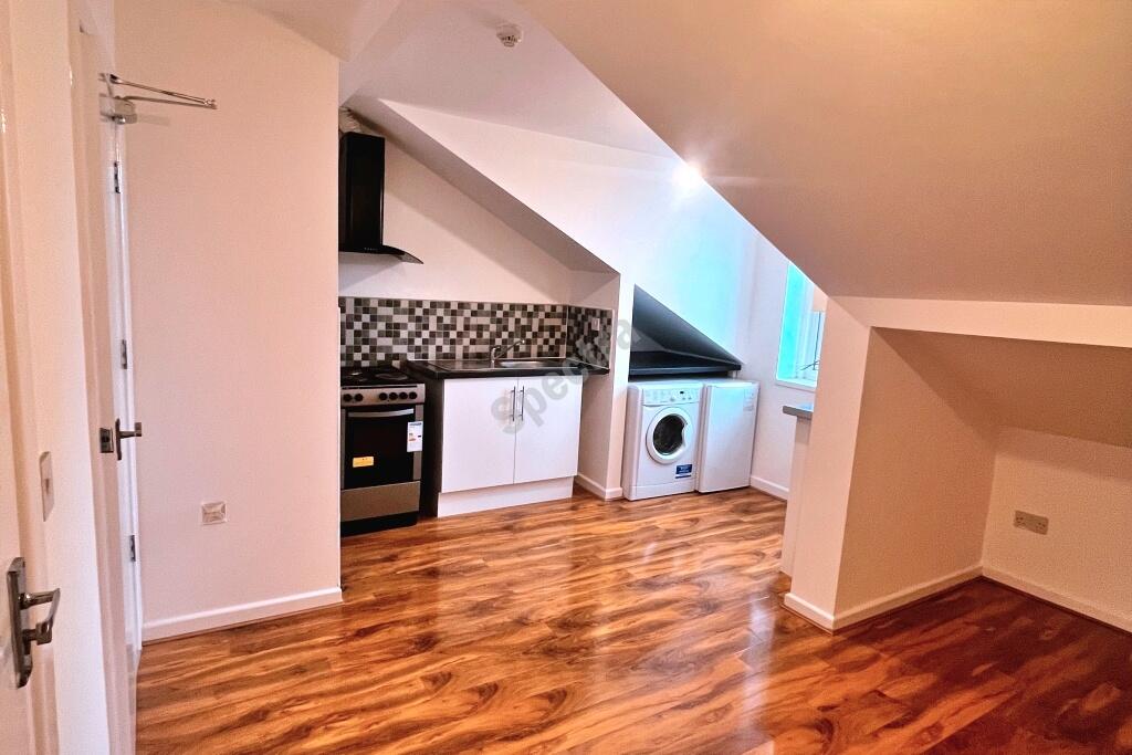 Main image of property: Kings Heath, B14