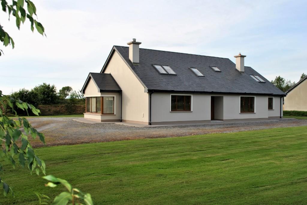 5 bedroom detached house for sale in Listowel, Kerry, Ireland