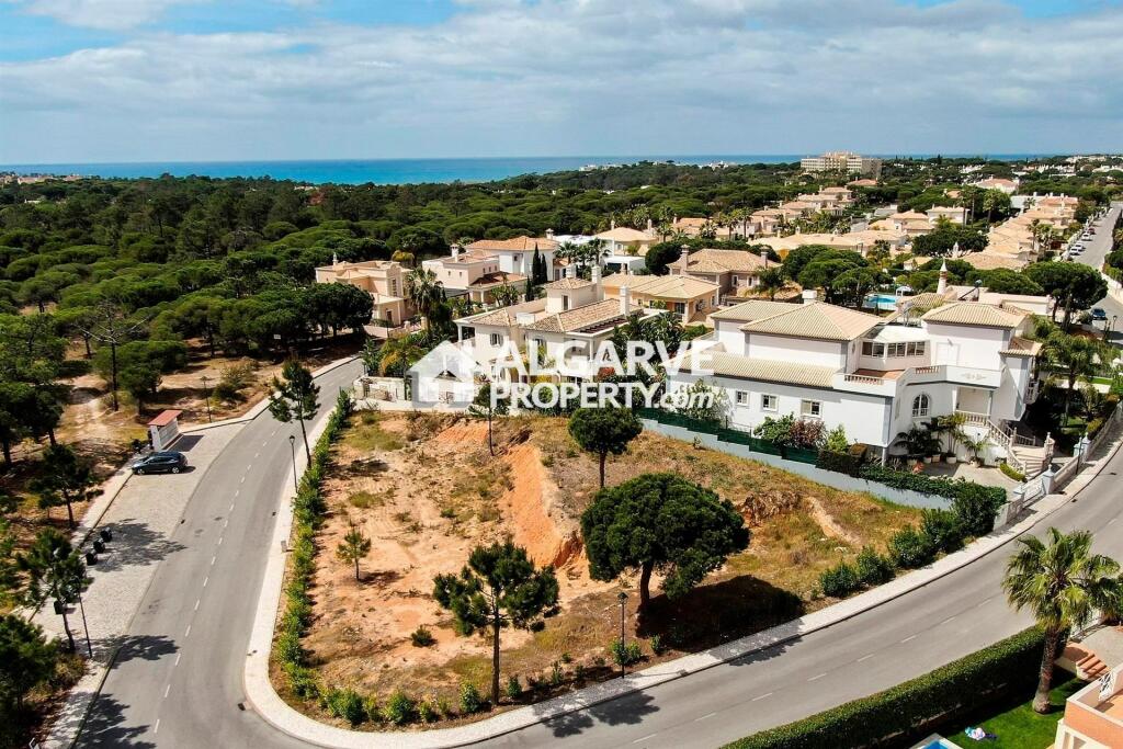 Main image of property: Algarve, Almancil