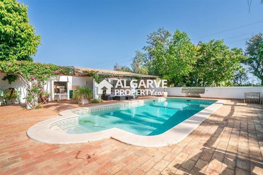 Main image of property: Algarve, Mexilhoeira Grande