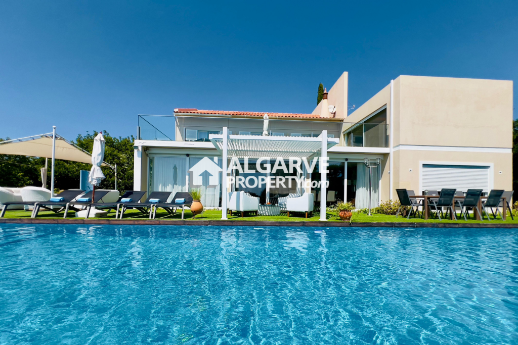 Main image of property: Algarve, Estói