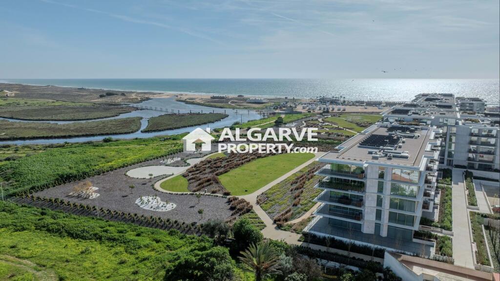 Main image of property: Algarve, Armação de Pera
