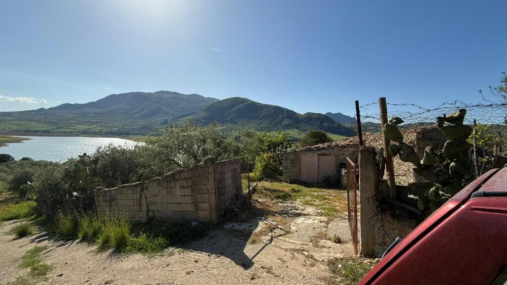 Main image of property: Caccamo, Palermo, Sicily