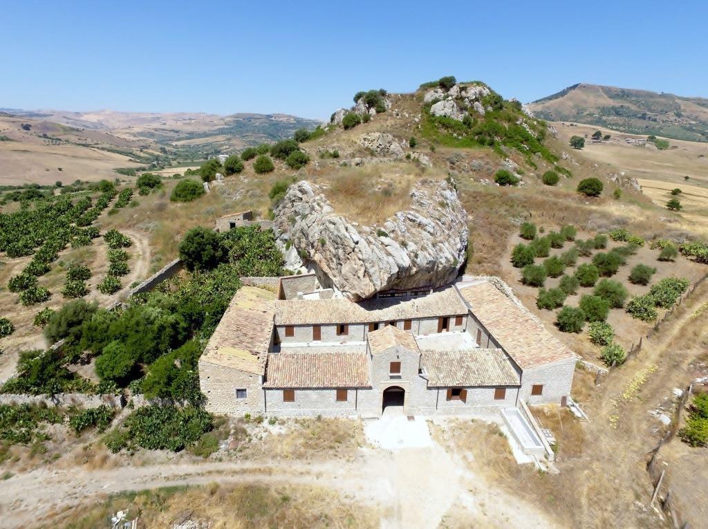 5 bedroom villa for sale in Roccapalumba, Palermo, Sicily, Italy