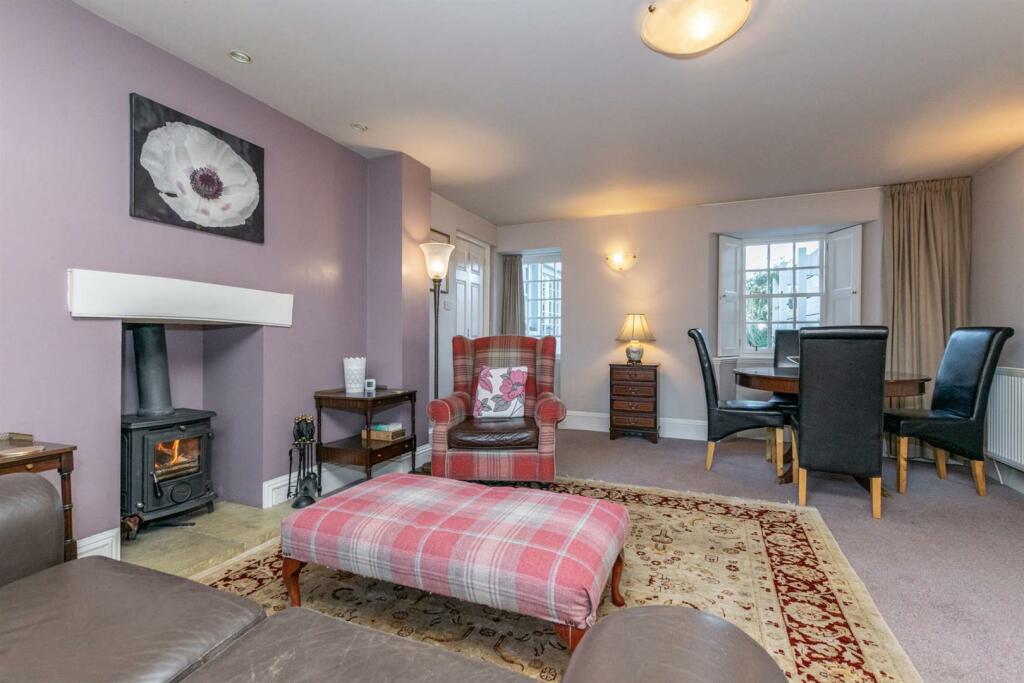 5 bedroom villa for sale in Low Causeway, Culross, KY12