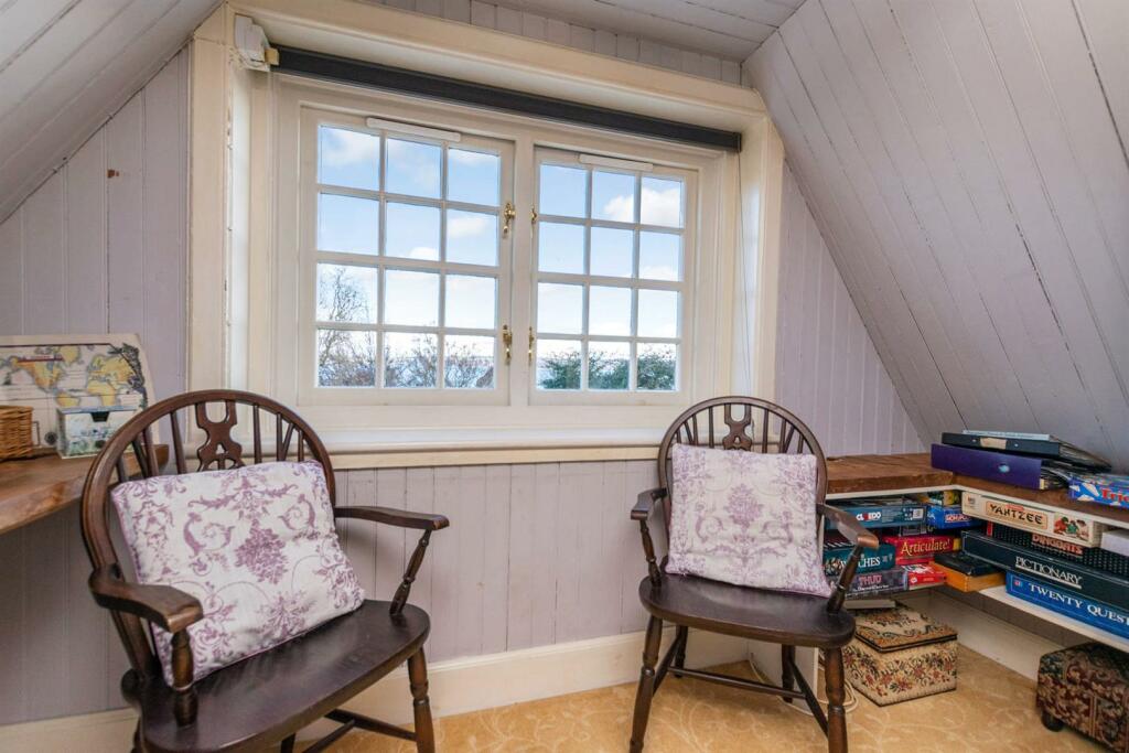 5 bedroom villa for sale in Low Causeway, Culross, KY12