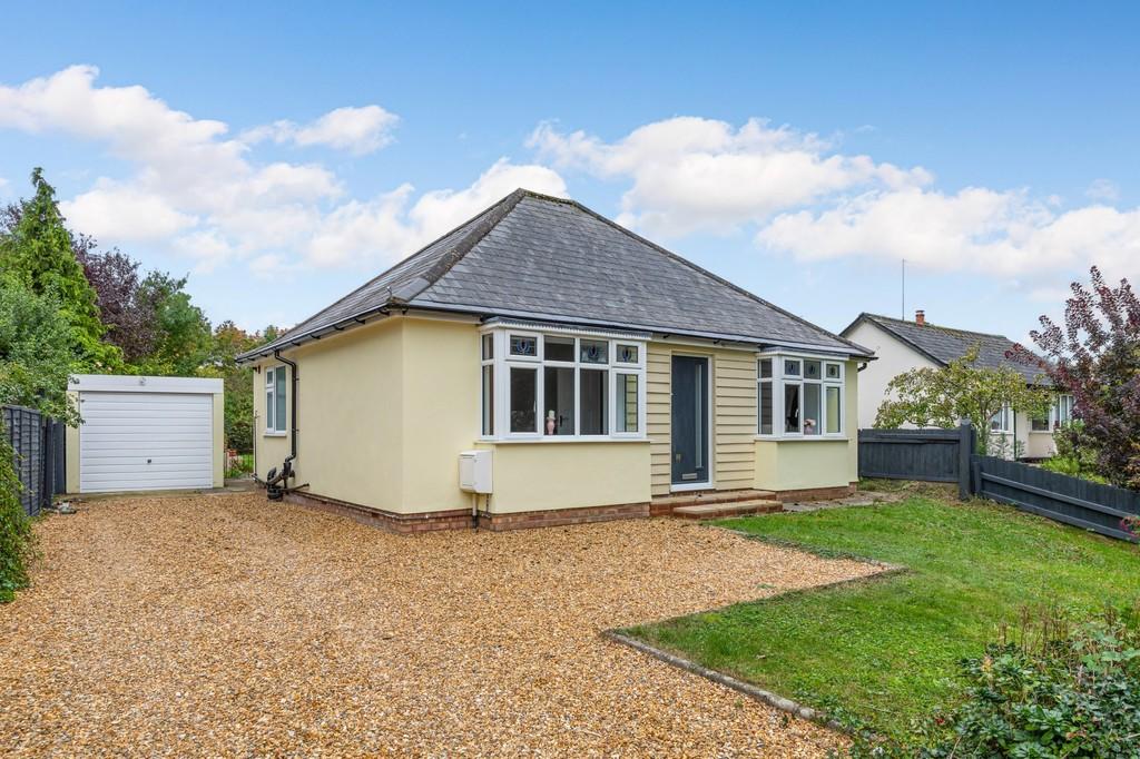 3 bedroom detached bungalow for sale in North End, Meldreth, SG8